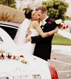 wedding-limo Image of couple standing by a CT Limo