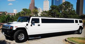 Picture of a Bridgeport Hummer Limousine